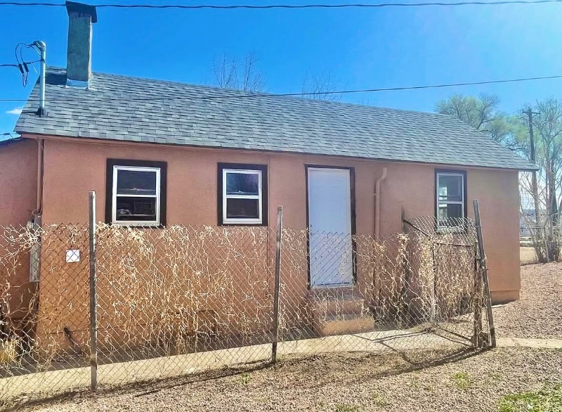 Primary Photo - 207 Spring St