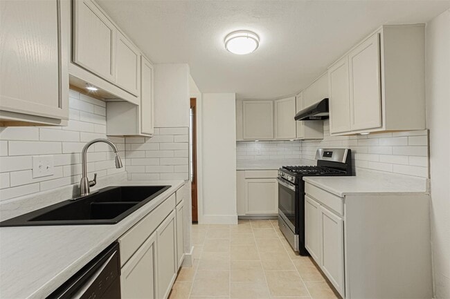 Building Photo - 1255 Blalock Rd