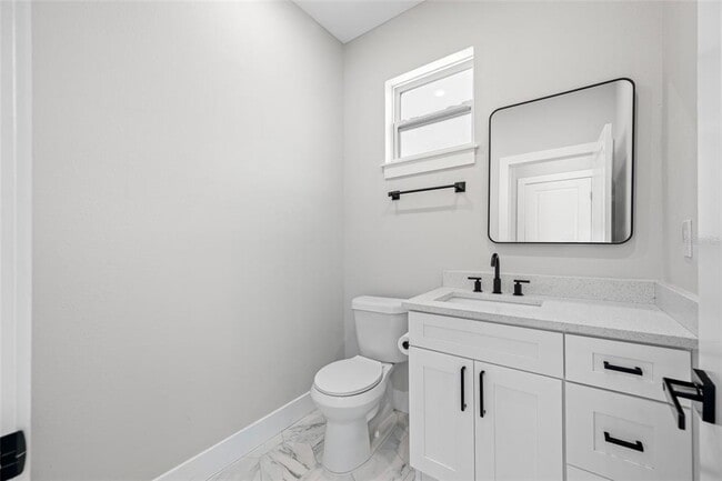 Building Photo - 6910 Dartmouth Ave N