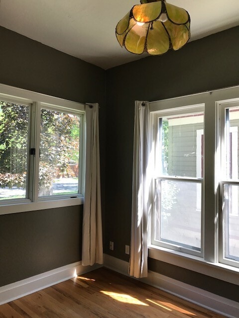 Building Photo - Vintage, Northend, Spacious Home ~ Availab...