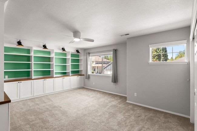 Building Photo - Elegant, Well-Loved, 5 bedroom, 3 bathroom...