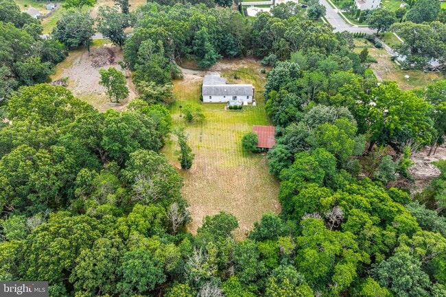 Building Photo - 1150 Garrison Rd