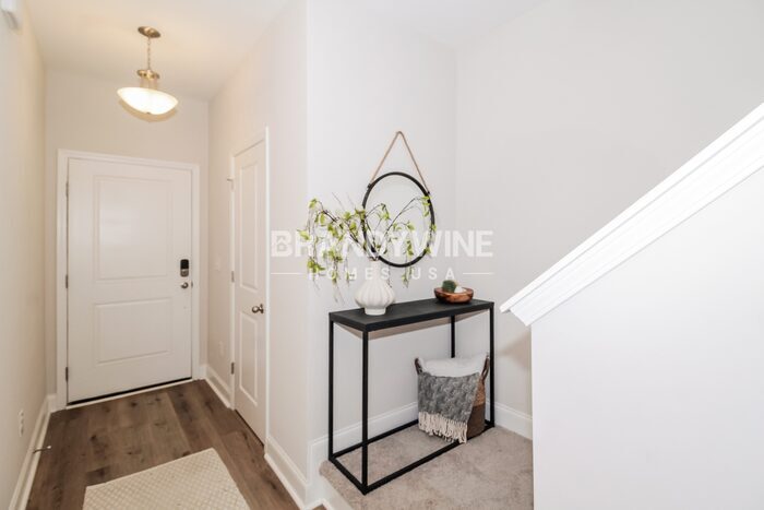 Building Photo - 1124 Wildflower Dr