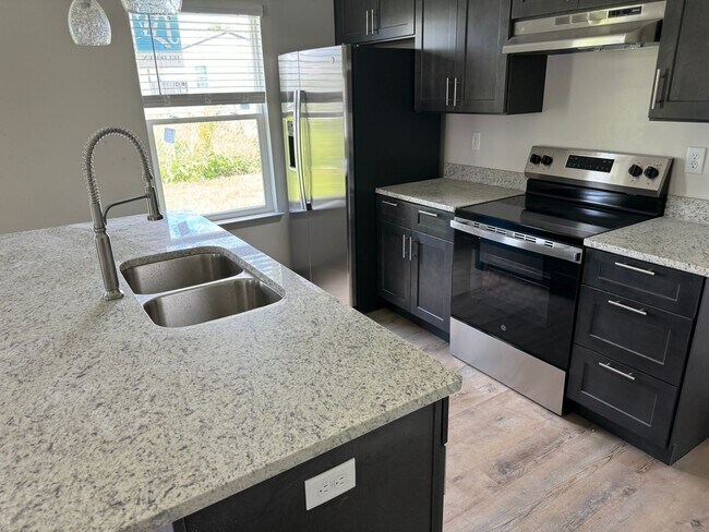 Building Photo - NEWLY CONSTRUCTED - Single-Family House for Rent