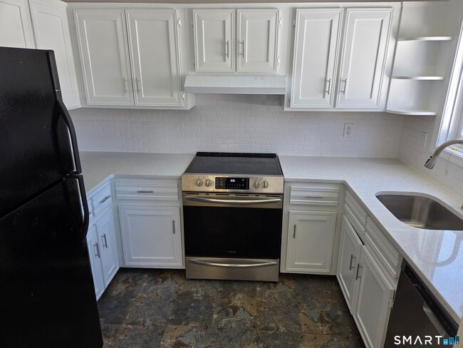 Building Photo - 27 Crows Nest Ln