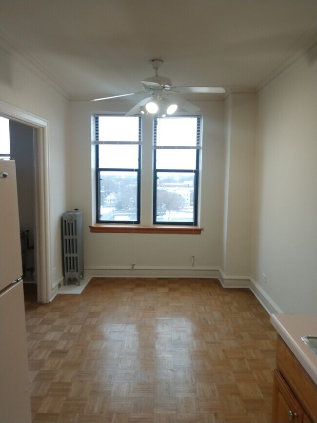 Building Photo - 1263 W Pratt Blvd