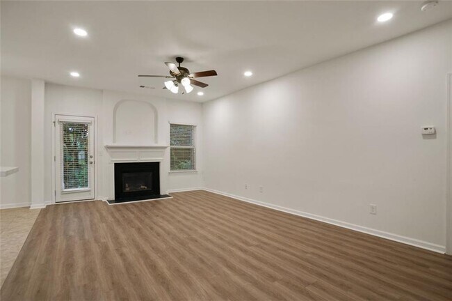 Building Photo - 924 Sublime Trail