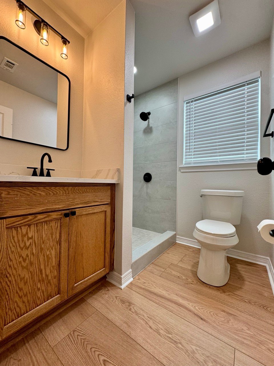 Building Photo - 806 S 23rd St