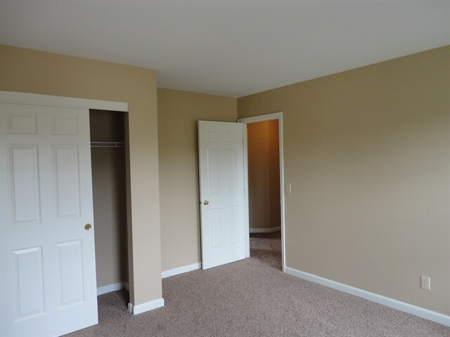 Building Photo - 7037 Berry Blossom Ct