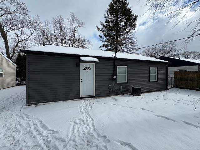 Building Photo - 16752 Artesian Ave