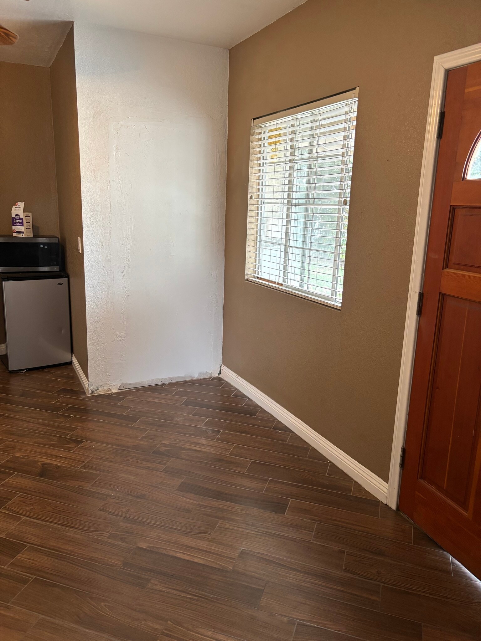 Building Photo - 810 Earlham St