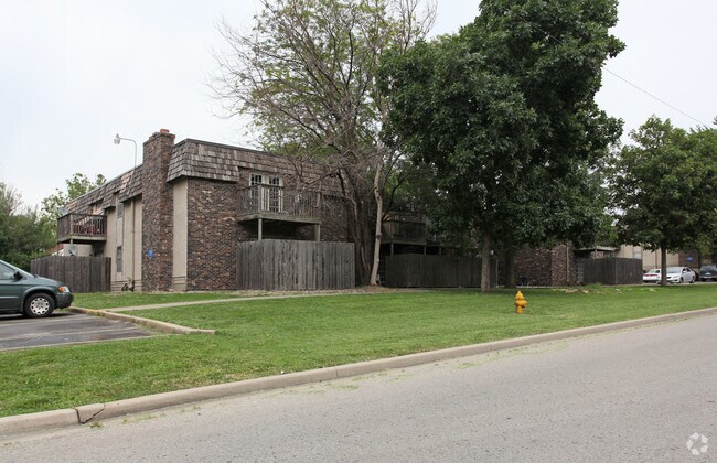 Primary Photo - Virginia Lane Apartments