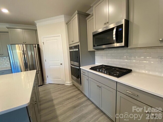 Building Photo - 2530 Napa Terrace