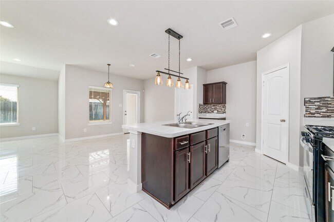 Building Photo - 5502 Creekside Ridge Trail