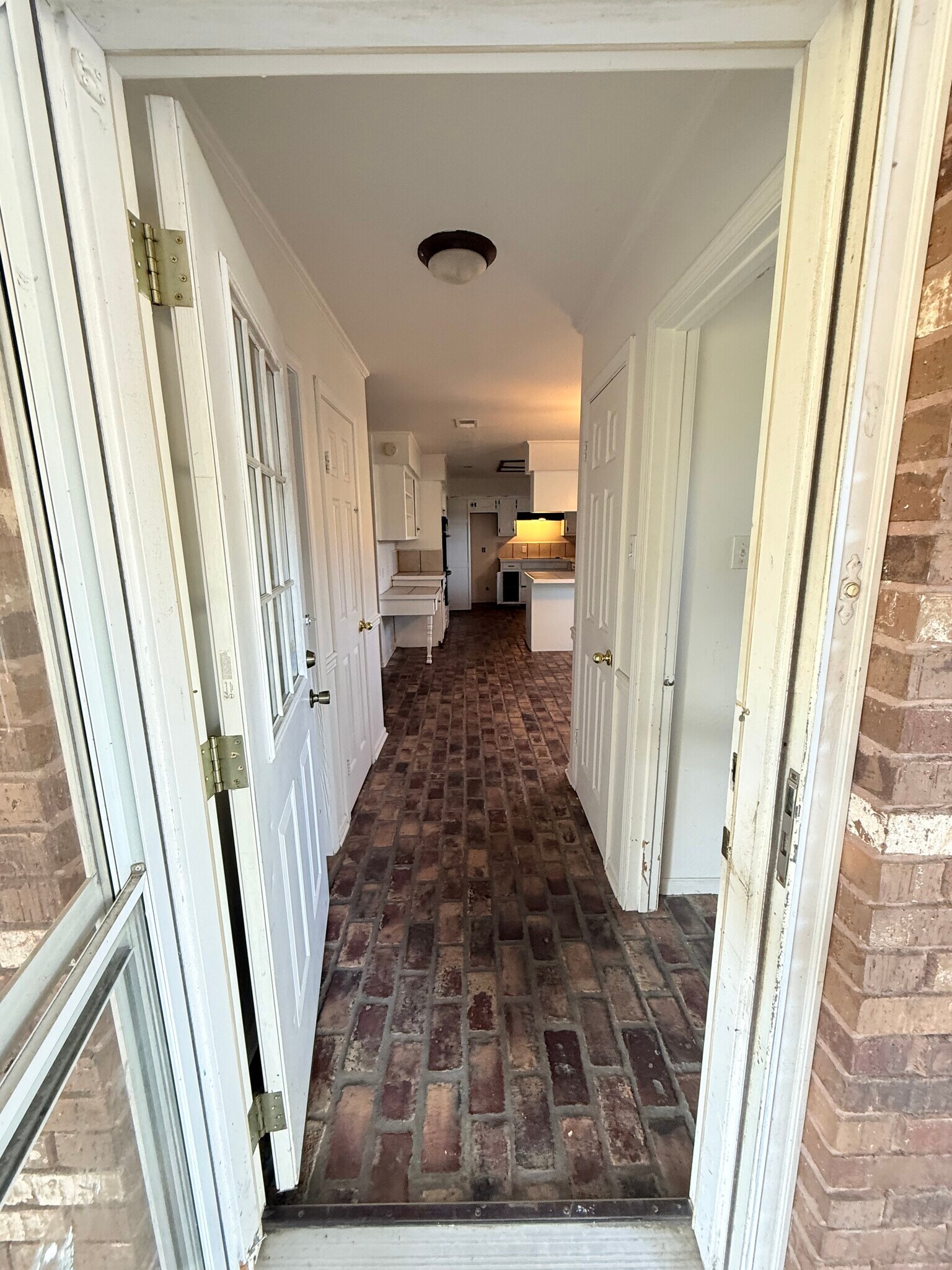 Building Photo - 2011 Aspenwood Dr