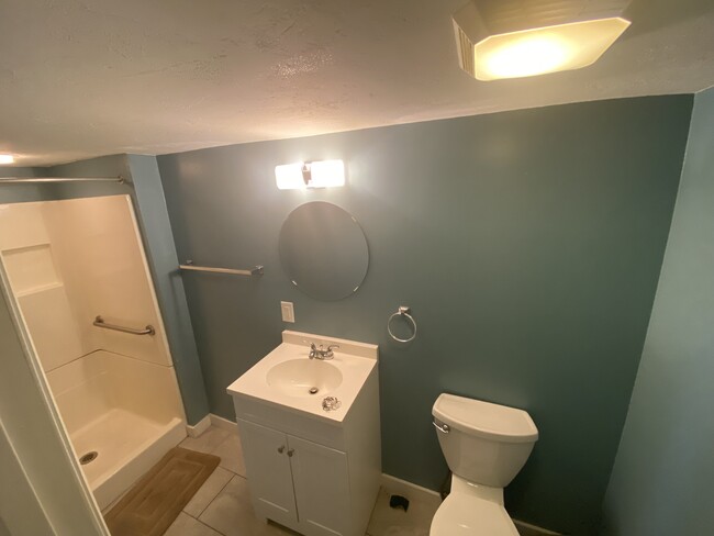 Full bathroom in Basement - 124 S 24th St