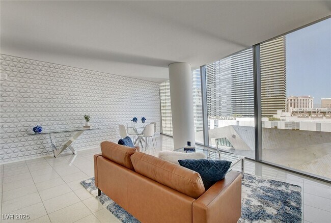 Building Photo - 3726 S Las Vegas Blvd