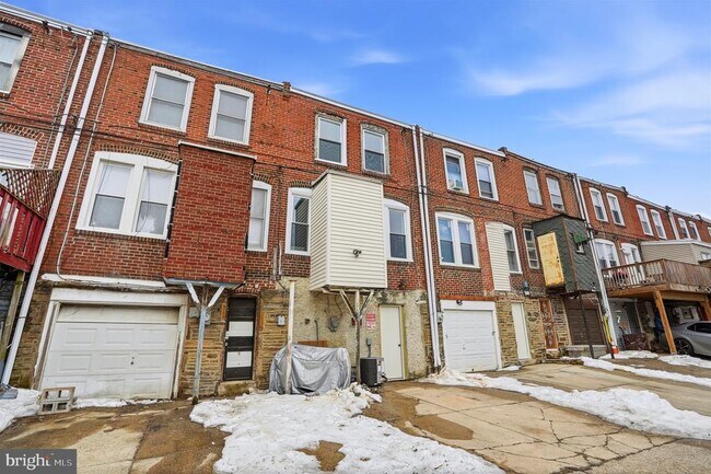 Building Photo - 5611 Stewart St