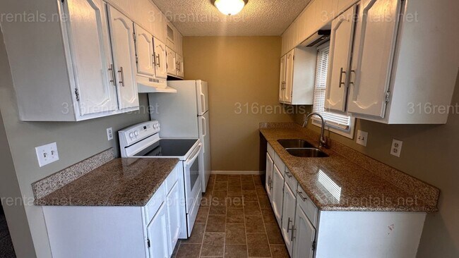 Building Photo - COMING SOON, PLEASE CHECK BACK.