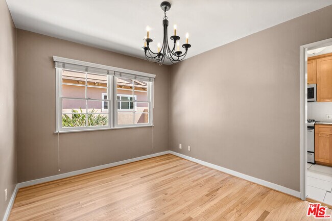 Building Photo - 6542 W 80th Pl