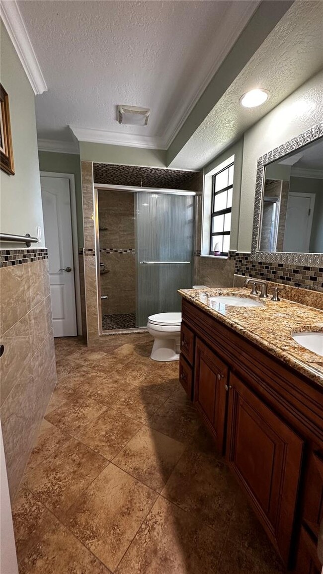 Building Photo - 2101 Good Homes Rd