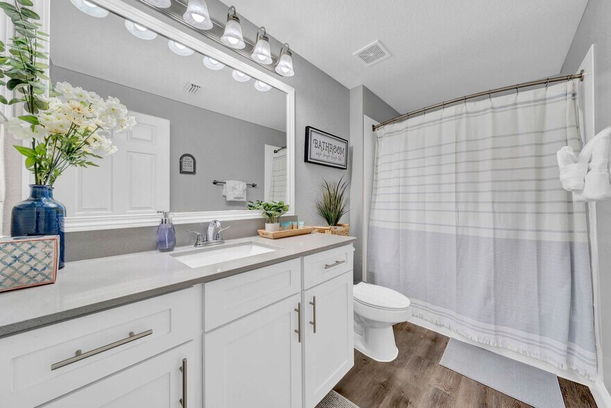 Building Photo - 9763 Magnolia Blossom Dr