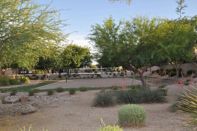 Building Photo - Stunning 5bed/3bath 2771 sq/ft Gilbert Home!