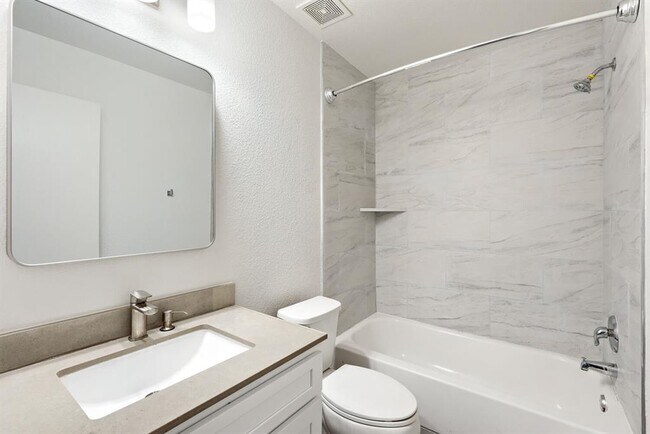 Building Photo - 184 Unity