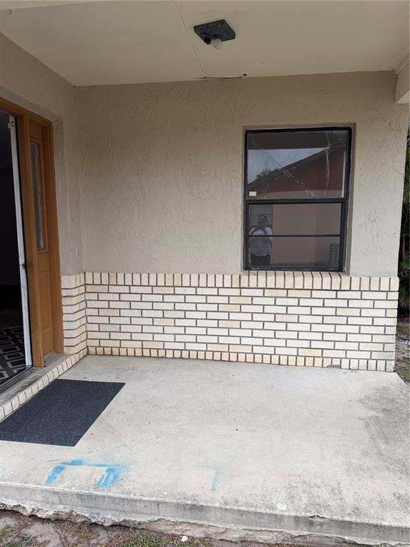 Building Photo - 664 Royalty Ct