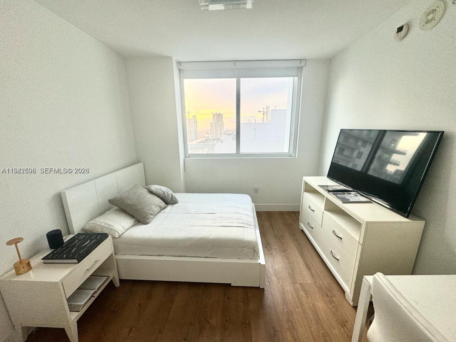 Building Photo - 253 NE 2nd St