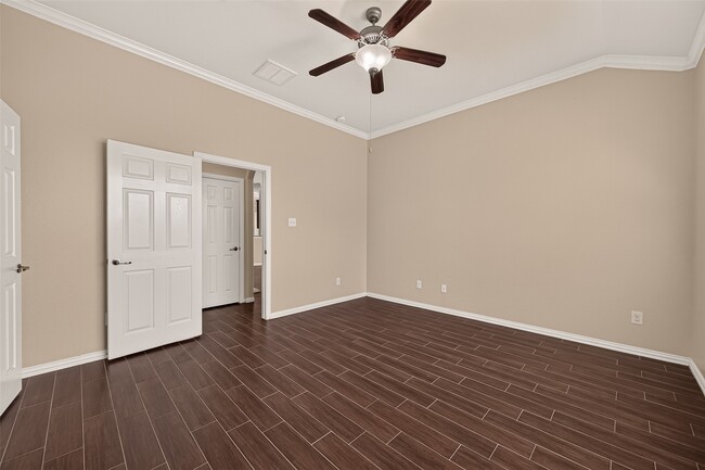 Building Photo - 12107 Redbud Brook Trail