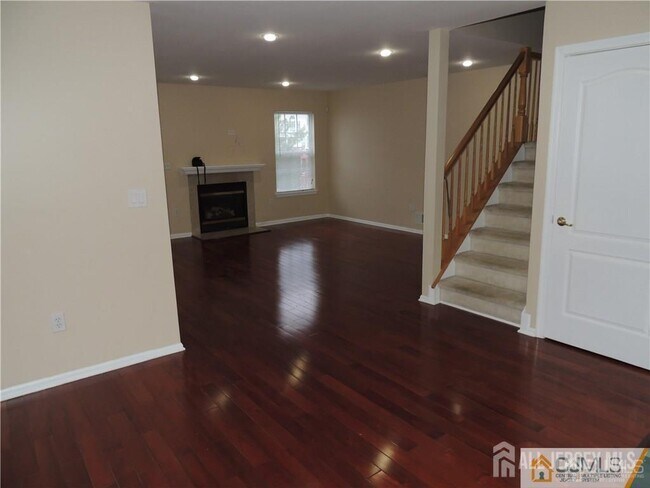 Building Photo - 107 Amy Dr