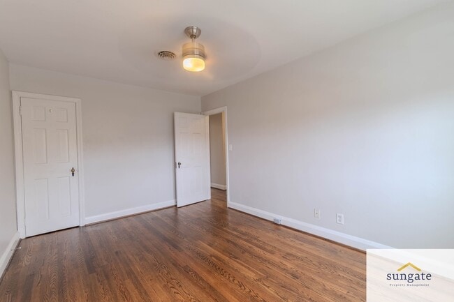 Building Photo - 258 Ridge Ave