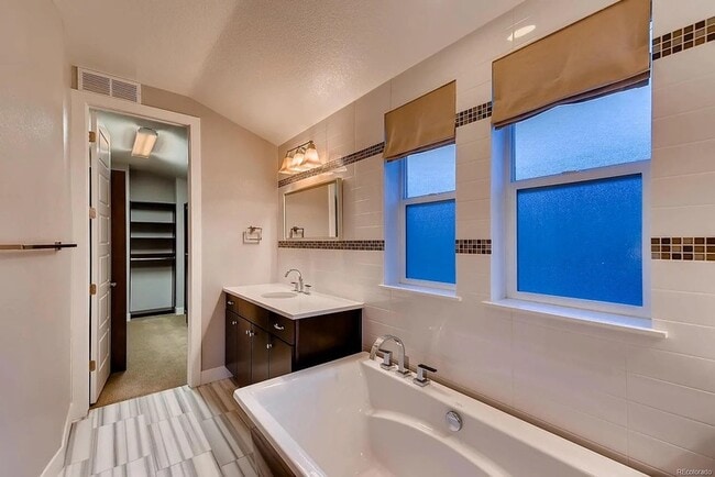 Building Photo - 1112 S Grant St