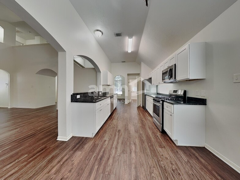 Building Photo - 12527 Avery Vale Ln