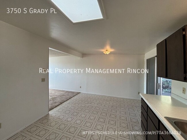 Building Photo - 3750 S Grady Pl