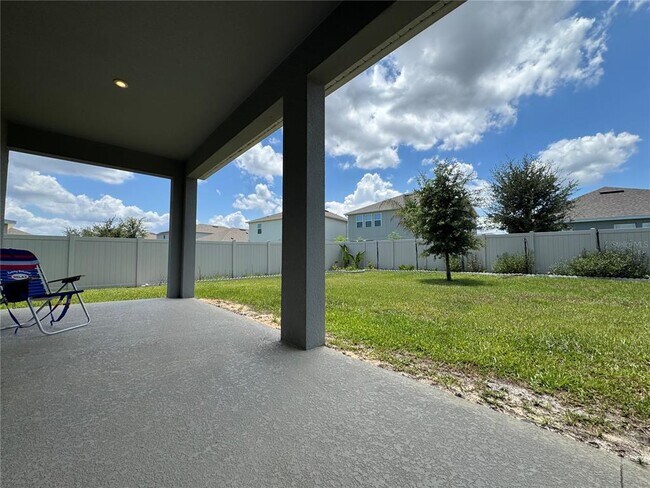 Building Photo - 715 Blue Citrus Ln