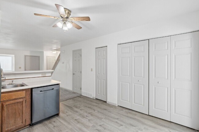 Building Photo - 3181 Vail Pass Dr