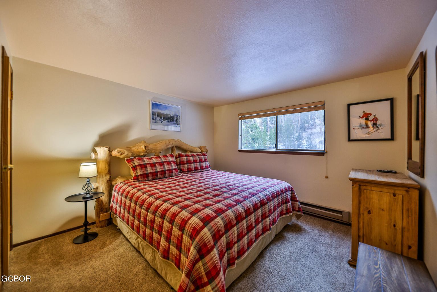 Master King Size Bed - 44 Village Dr