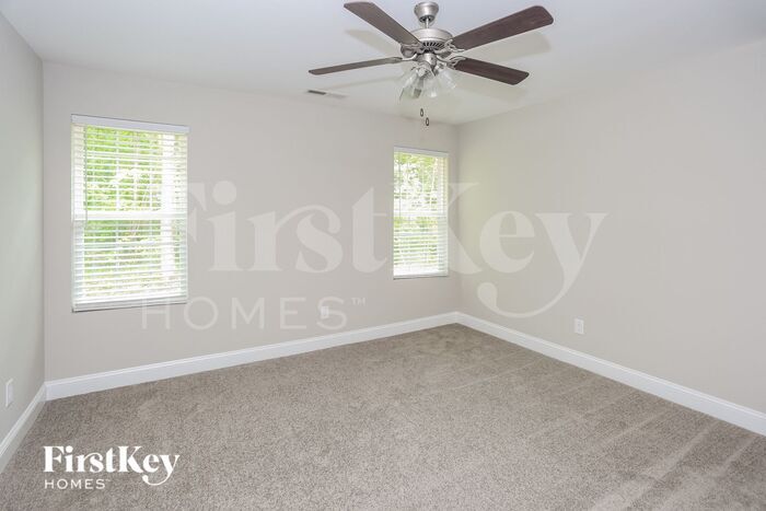 Building Photo - 2061 Samantha Dr