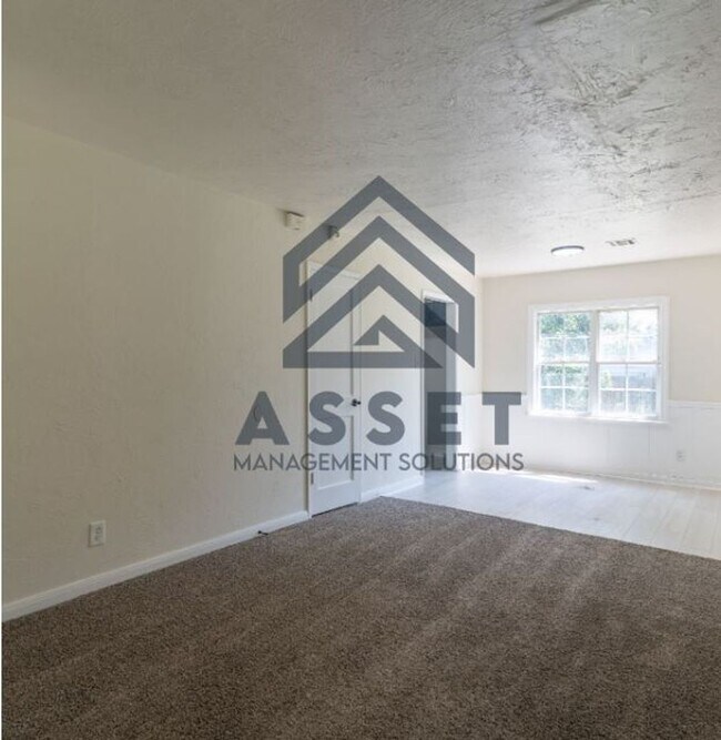 Building Photo - 3 Bedroom Rent to Own Home Available!