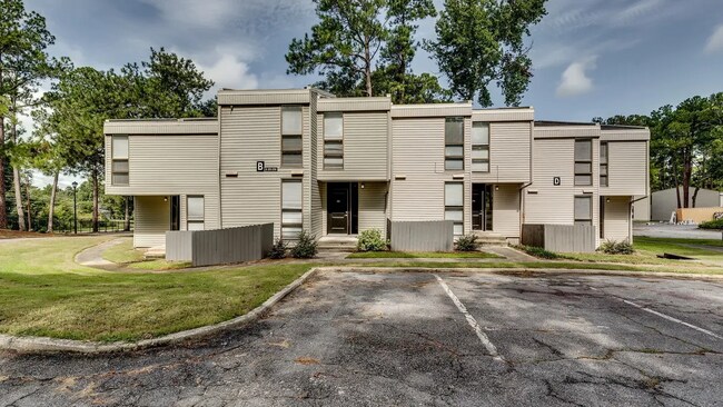 Building Photo - 4215 Chambers Rd