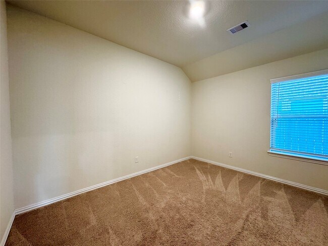 Building Photo - 9026 Beacon Mill Dr