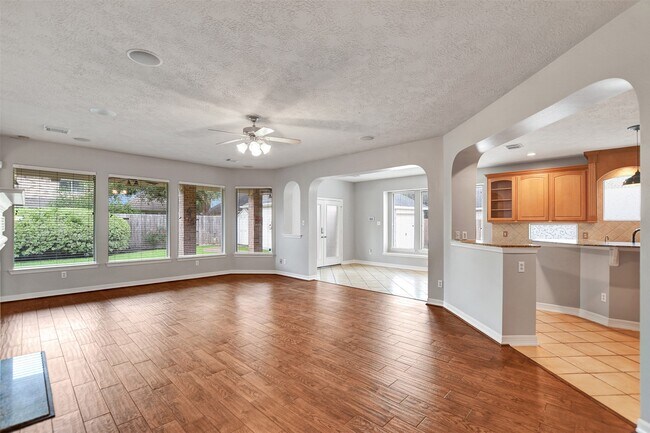 Building Photo - 15510 Marble Canyon Way