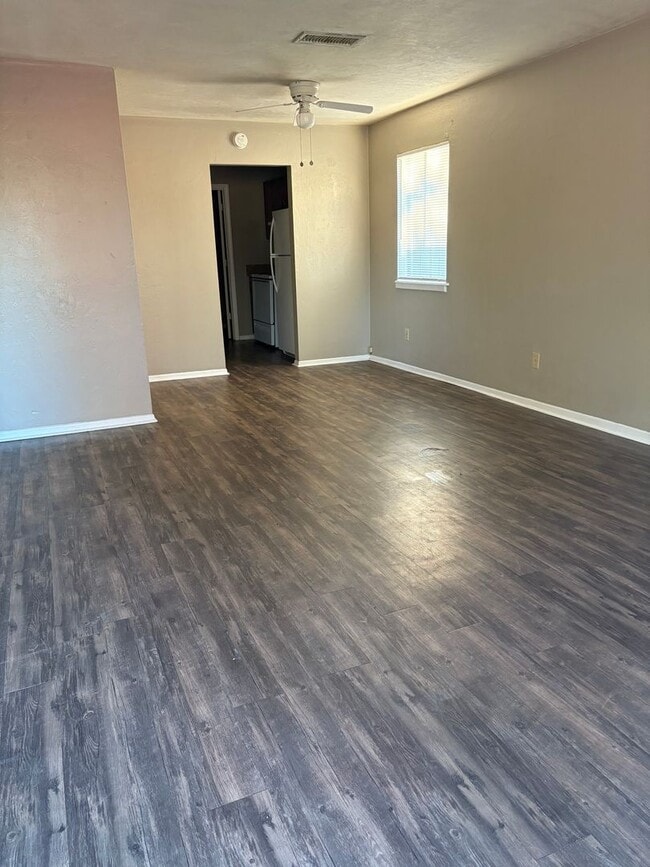 Building Photo - RUBI- MISSION 2603-11