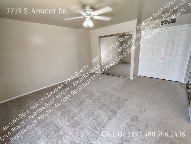 Building Photo - 7719 S Apricot Dr
