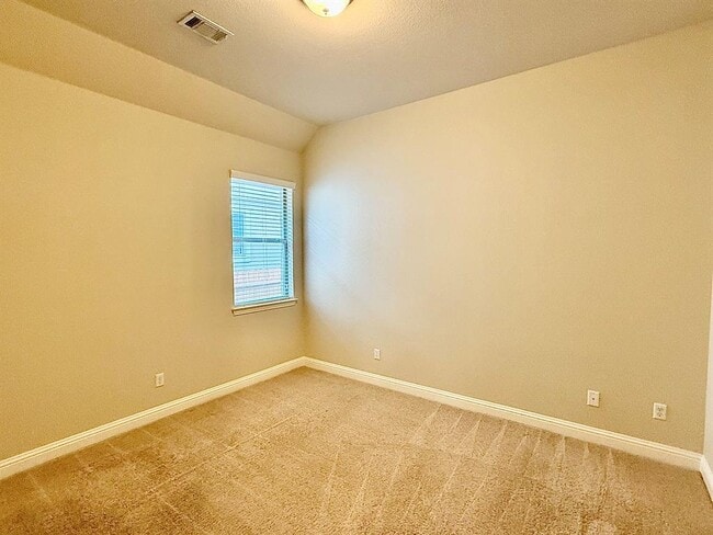 Building Photo - 5512 Lipan Apache Bend