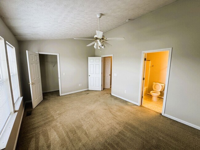 Building Photo - 315 Emerson Ln