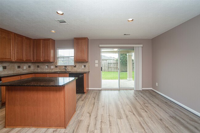 Building Photo - 29314 Legends Bluff Dr