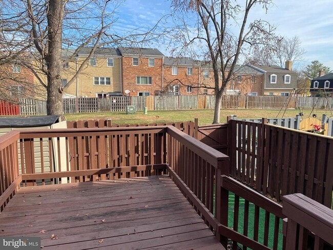 Building Photo - 7432 Pohick Rd